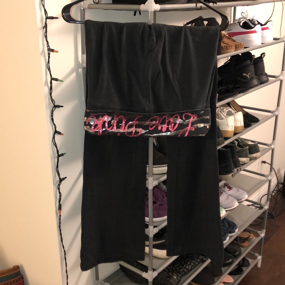 Victoria’s secret pink yoga pants